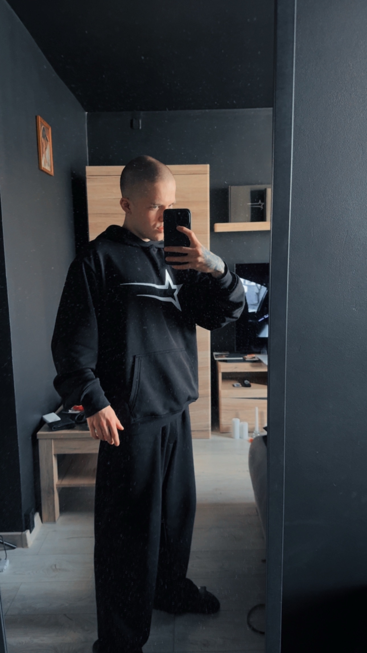 {"eId":"936133627965316","CameraPosition":1}